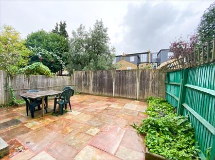 3 Bed Flat, Montana Road, SW17