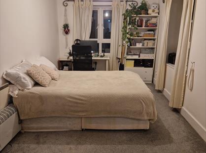Room in a Shared Flat, St. Davids Square, E14