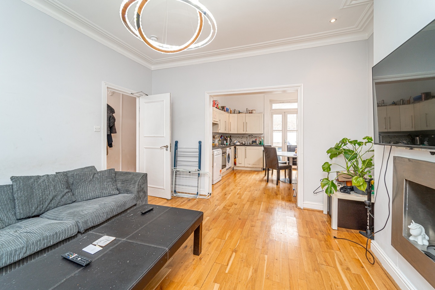 London Room in a Shared House, Agincourt Road, NW3 To Rent Now for