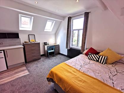 Room in a Shared Flat, York Road, B16