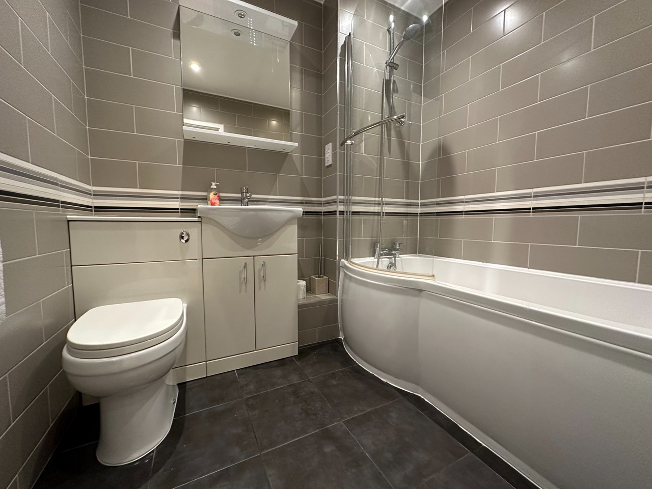Additional image 5 of 1 Bed Flat, Archers Lodge, SE16, N1 7GU