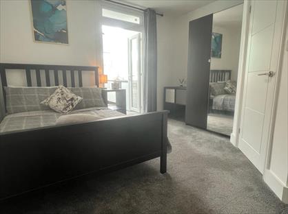 Studio Flat, Pier Road, DA11