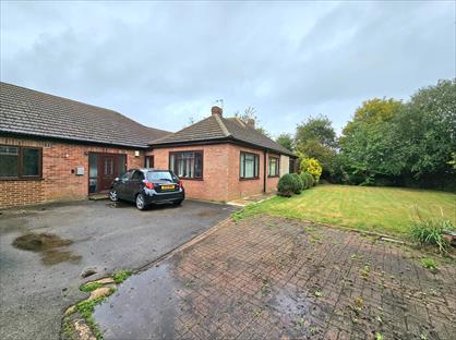 Bedsit, Backgate, PE12