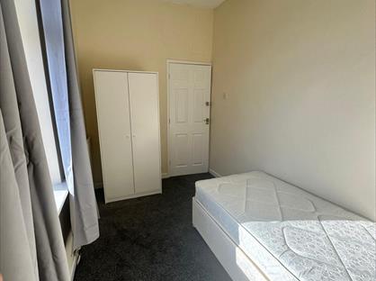 Room in a Shared House, Birks Street, ST4