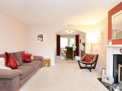 3 Bed Semi-Detached House, Gogarloch Syke, EH12