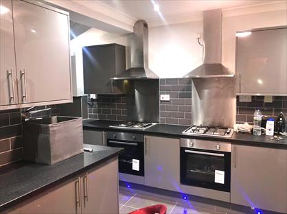 6 Bed Terraced House, Junction Road, RG1