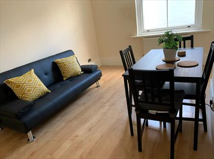 1 Bed Flat, Wordsworth Road, SE20