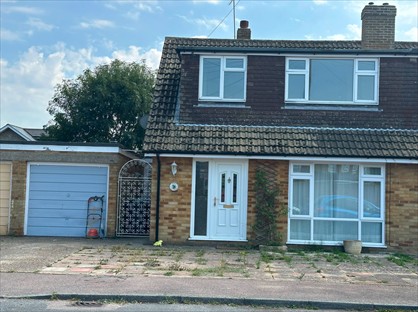 3 Bed Semi-Detached House, The Green, CT2