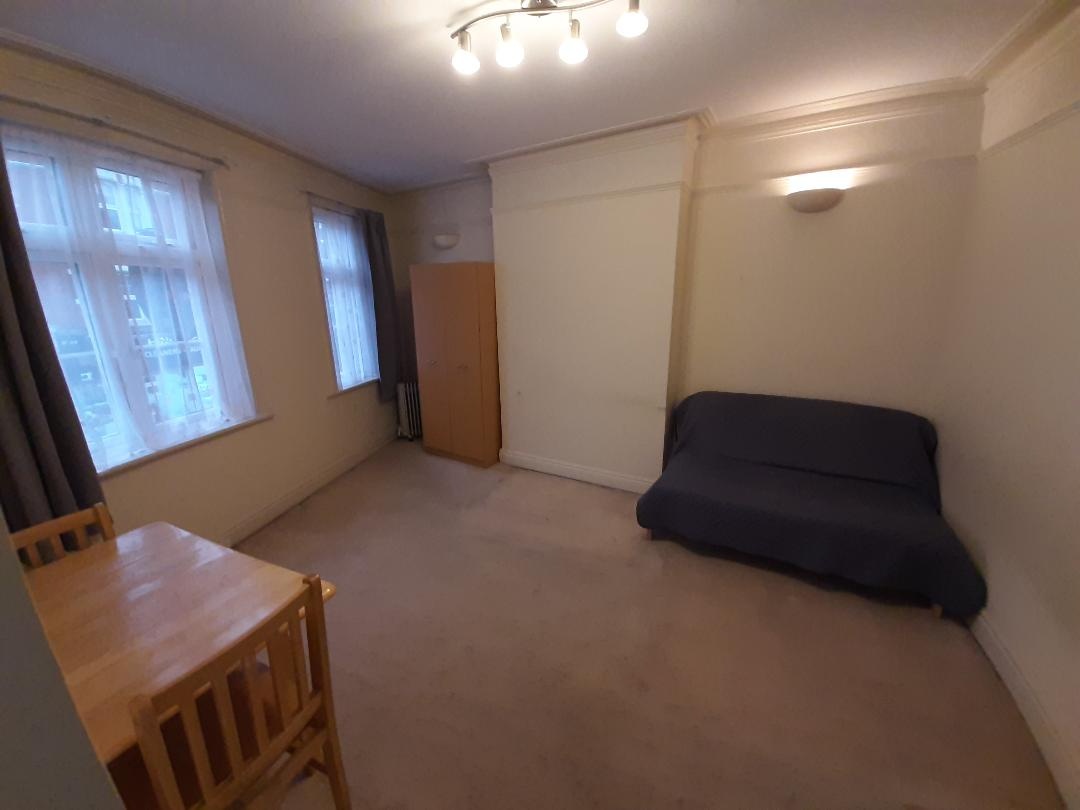 London Studio Flat, Finchley Central N3 Double Studio, N3 To Rent