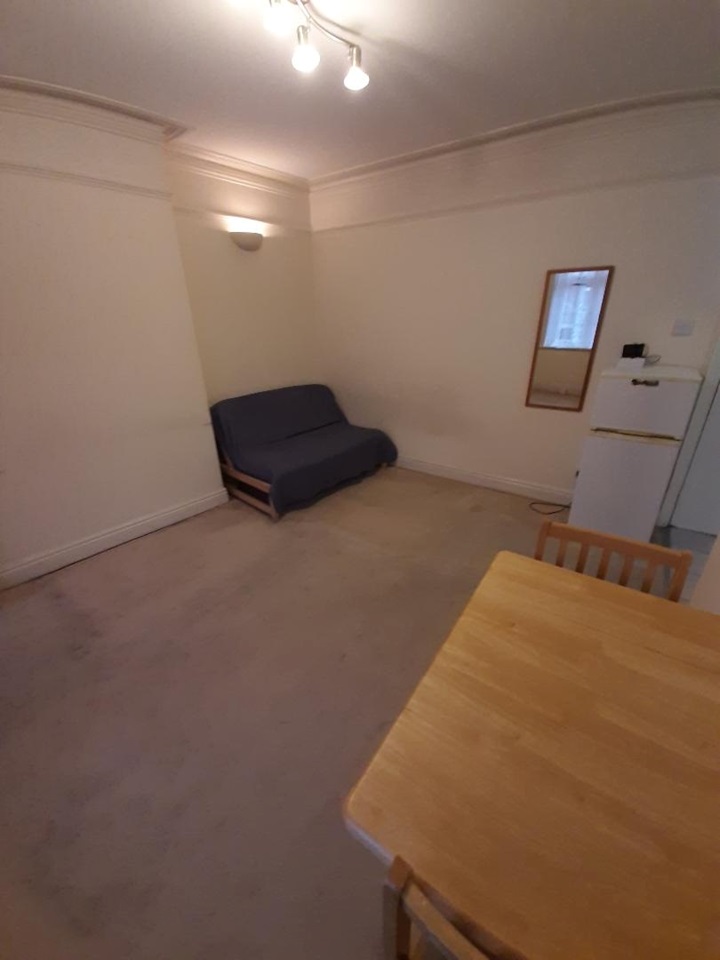 London Studio Flat, Finchley Central N3 Double Studio, N3 To Rent