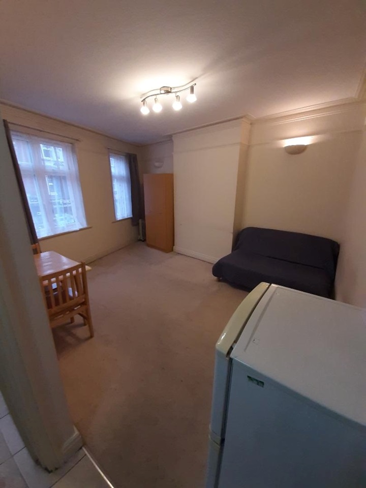 London Studio Flat, Finchley Central N3 Double Studio, N3 To Rent