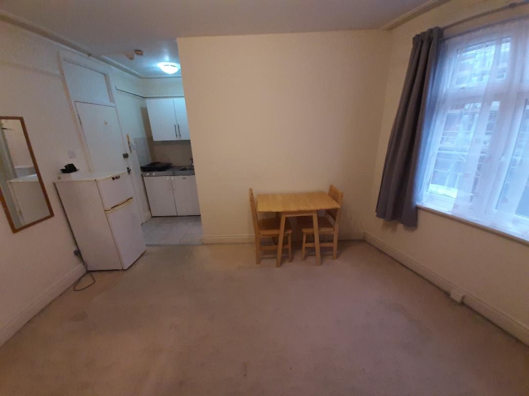London Studio Flat, Finchley Central N3 Double Studio, N3 To Rent