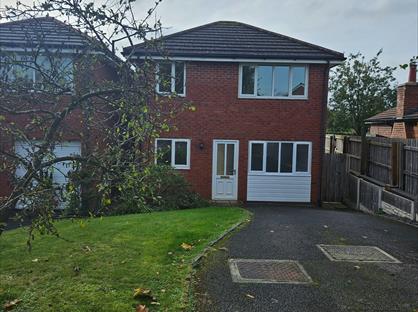 4 Bed Detached House, Leamington Close, CH64