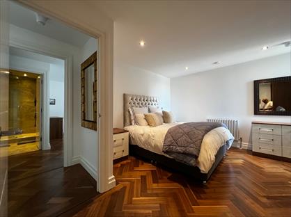 2 Bed Flat, Victoria Street, SW1H