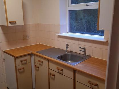 1 Bed Flat, Dumbarton House Court, SA1