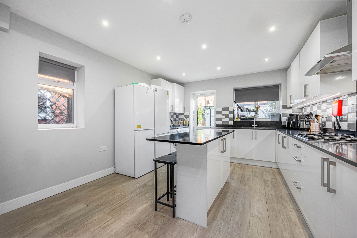 Additional image 3 of 6 Bed Semi-Detached House, The Grove, RG1, N1 7GU