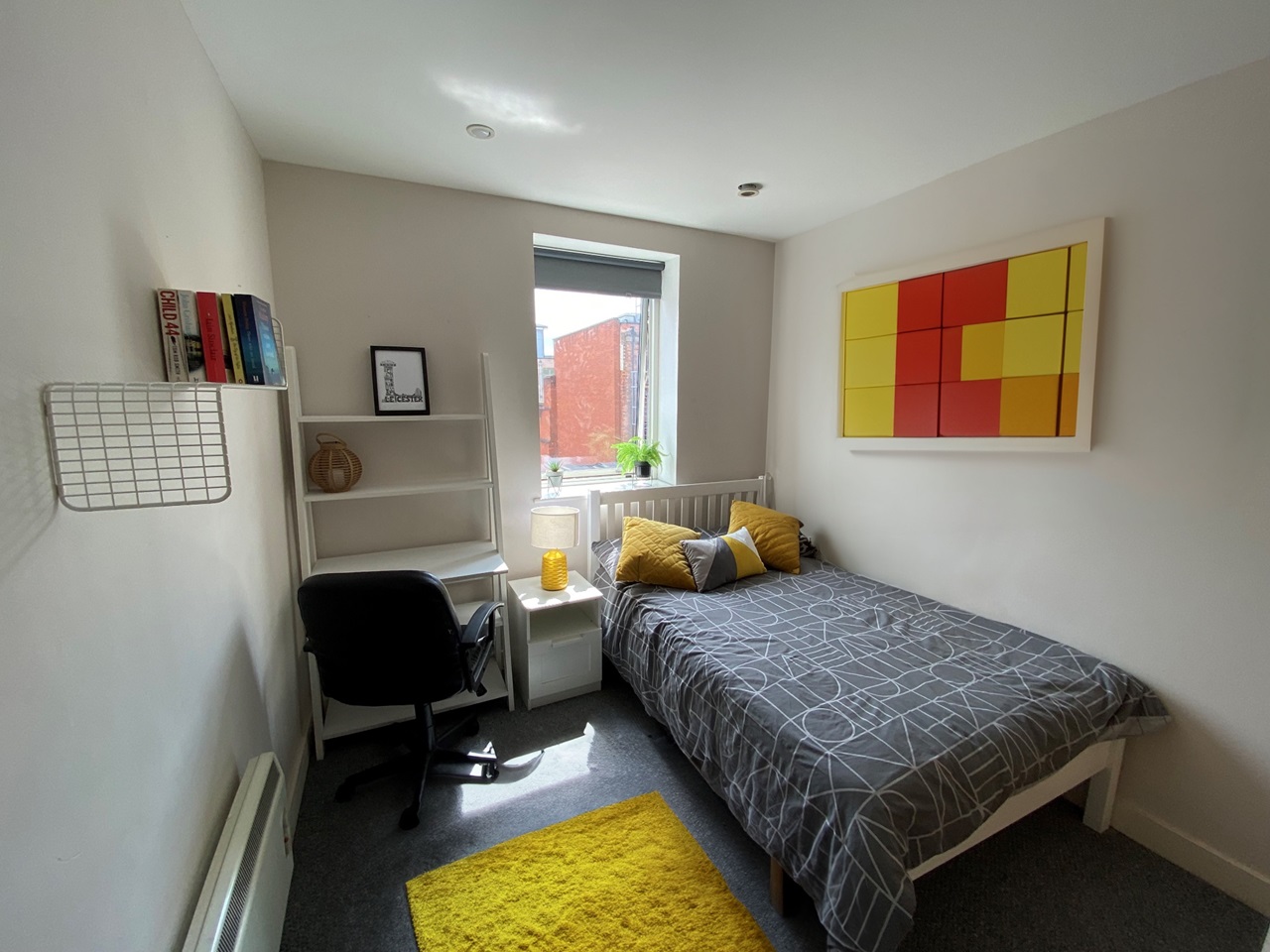 2 Bed Flat, Rupert Street, LE1, N1 7GU