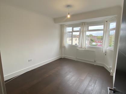2 Bed Flat, Ruskin Road, DA17