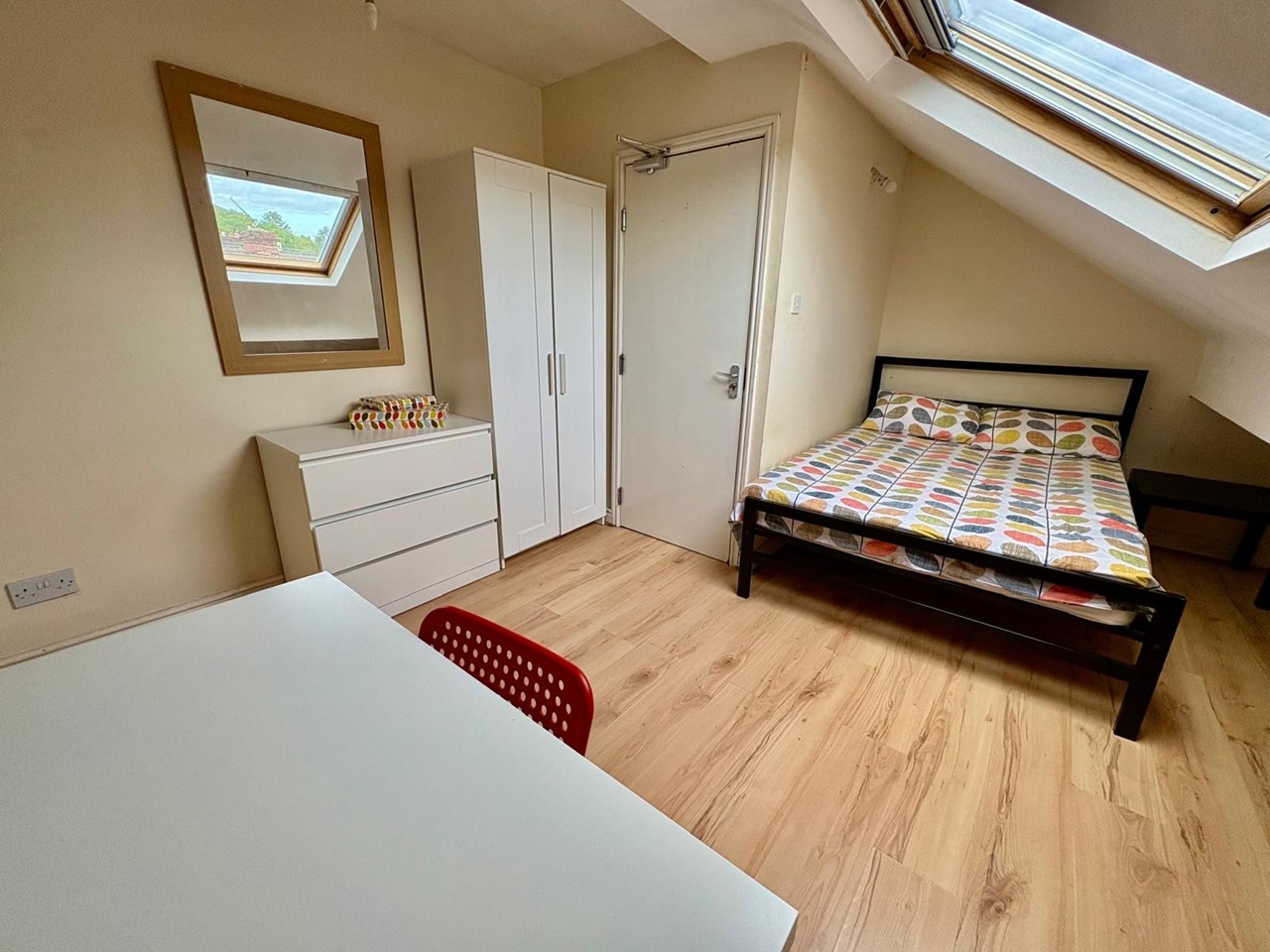 Additional image 7 of 5 Bed Terraced House, Pomona Street, S11, N1 7GU