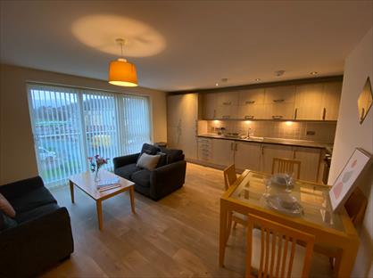 2 Bed Flat, Y Bae, LL57