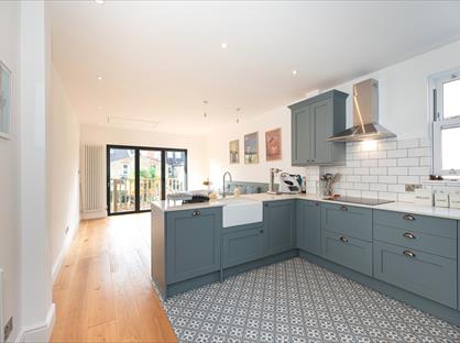 4 Bed Maisonette, Merton Hall Road, SW19