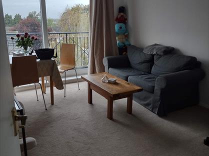 1 Bed Flat, Silkdale Close, OX4