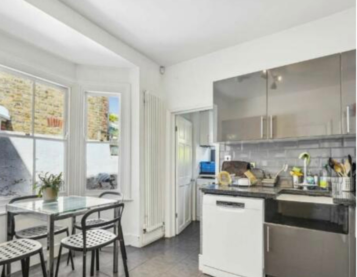 London 4 Bed Terraced House, Thornbury Road, SW2 To Rent Now for £