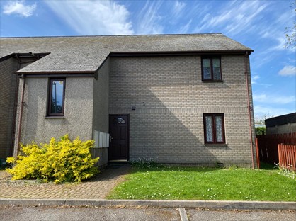 1 Bed Flat, Pavlova Close, PL14