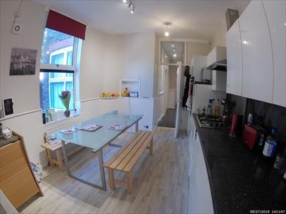 Room in a Shared House, Leighton Road, M16
