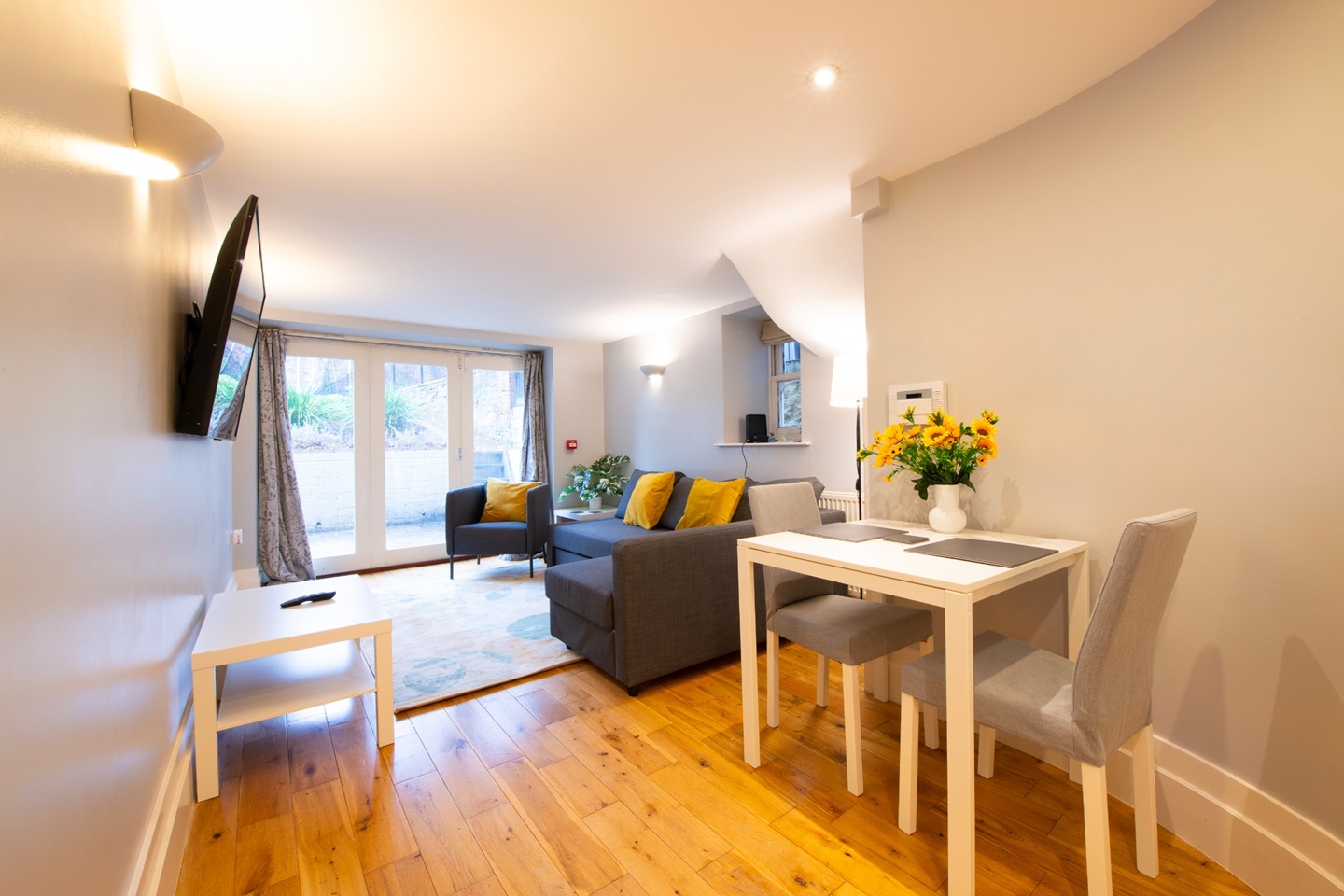 3 Bed Flat, Queens Avenue, BS8 photo 4