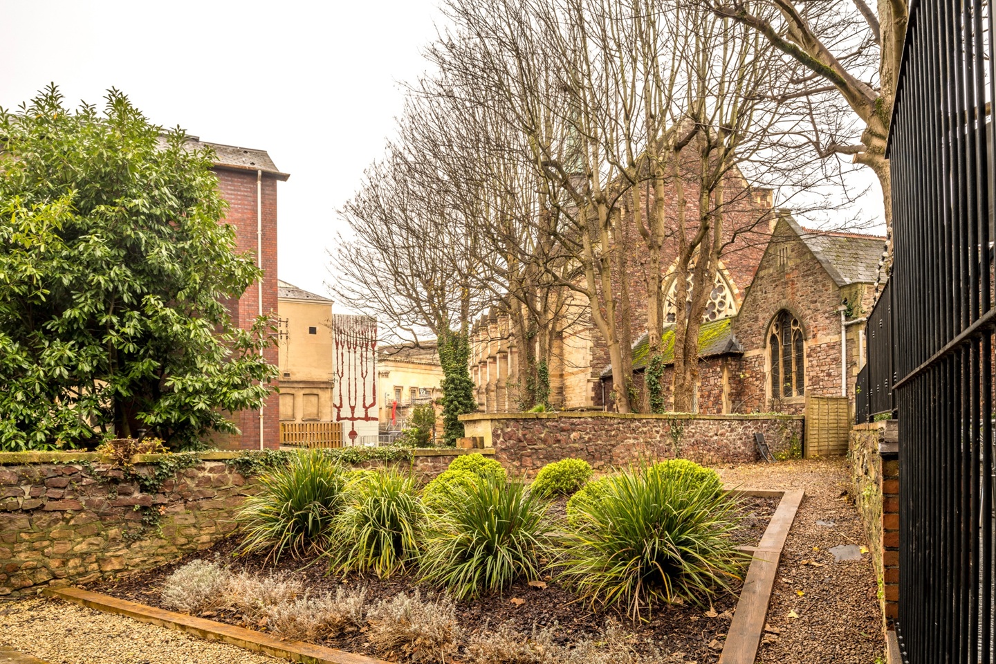 3 Bed Flat, Queens Avenue, BS8 photo 2