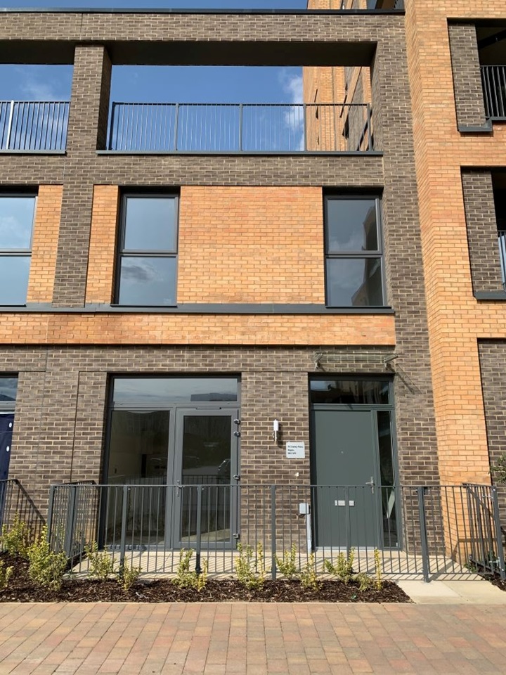 Hayes 3 Bed Flat, Chailey Place, UB3 To Rent Now for £2,500.00 p/m