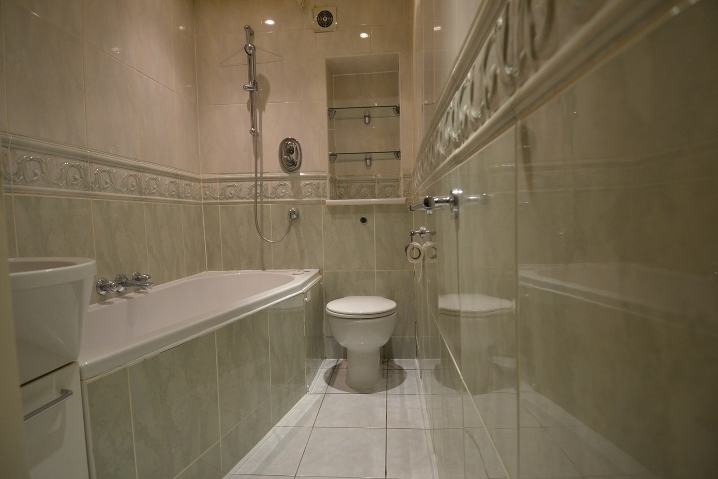 Stanwell, StainesUponThames Studio Flat, Douglas Road, TW19 To