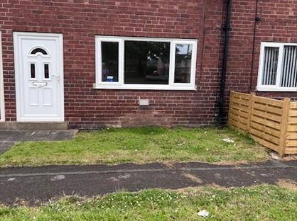 3 Bed Terraced House, Moor Road, WF7