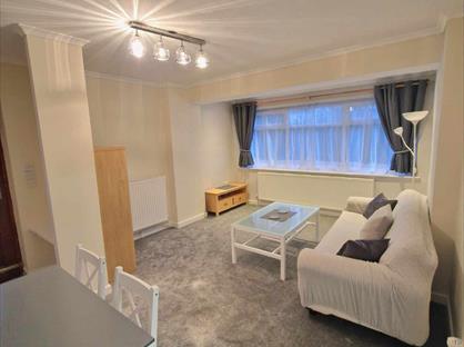 1 Bed Flat, Brantingham Road, M16