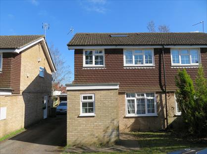 4 Bed Semi-Detached House, Southway, GU2