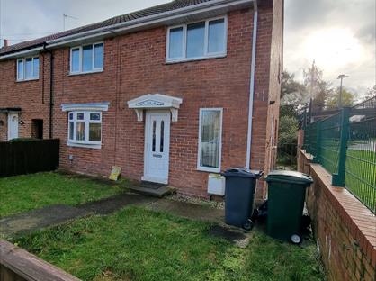 3 bed terraced house for rent in 3 Bed End Terrace, Chesters Avenue, NE12