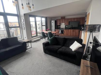 2 Bed Penthouse, Hart Street, ME16