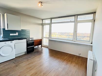 3 Bed Flat, Eashing Point, SW15