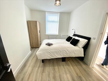 Room in a Shared House, Vicarage Road, ST4