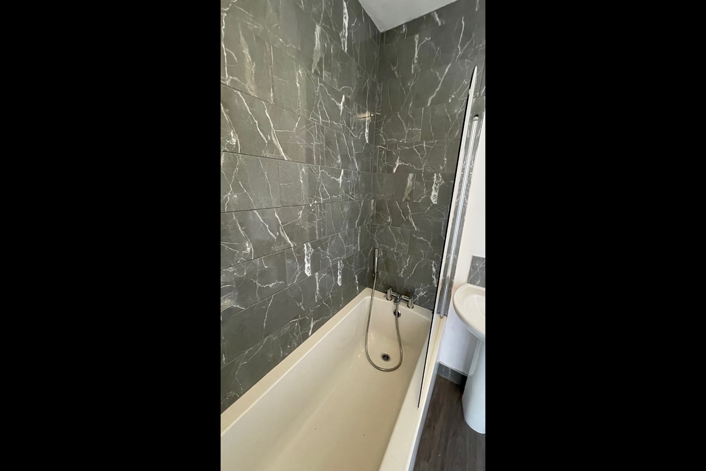 WestonSuperMare 2 Bed SemiDetached House, Highbury Road, BS23 To