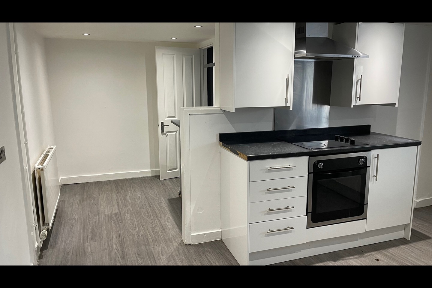 WestonSuperMare 2 Bed SemiDetached House, Highbury Road, BS23 To Rent Now for £1,195.00 p/m
