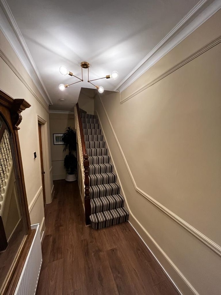 London Room in a Shared House, Road, SW19 To Rent Now for