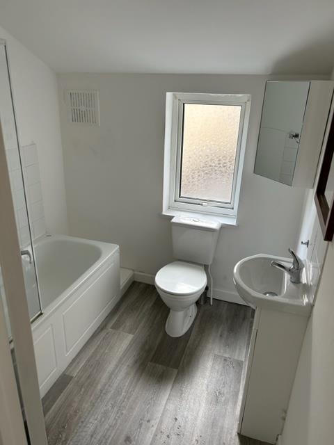 Additional image 9 of Room in a Shared Flat, Emlyn Road, BS5, N1 7GU