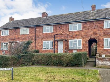 4 Bed Semi-Detached House, Victoria Park, BA7