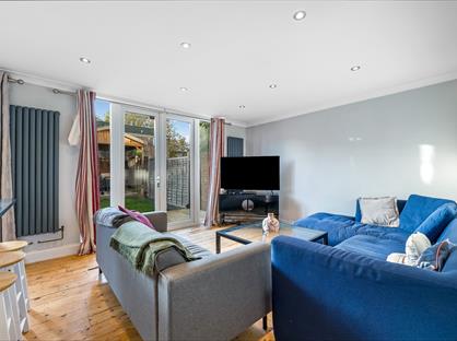 4 Bed Terraced House, Little Dimocks, SW12