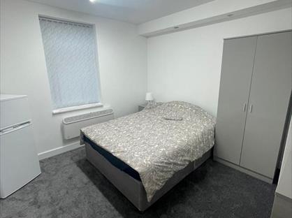 Room in a Shared House, Osborne Road, L13