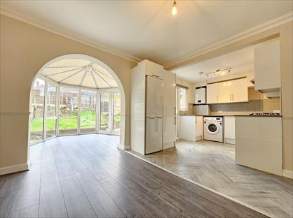 3 Bed Semi-Detached House, Mount Culver Avenue, DA14