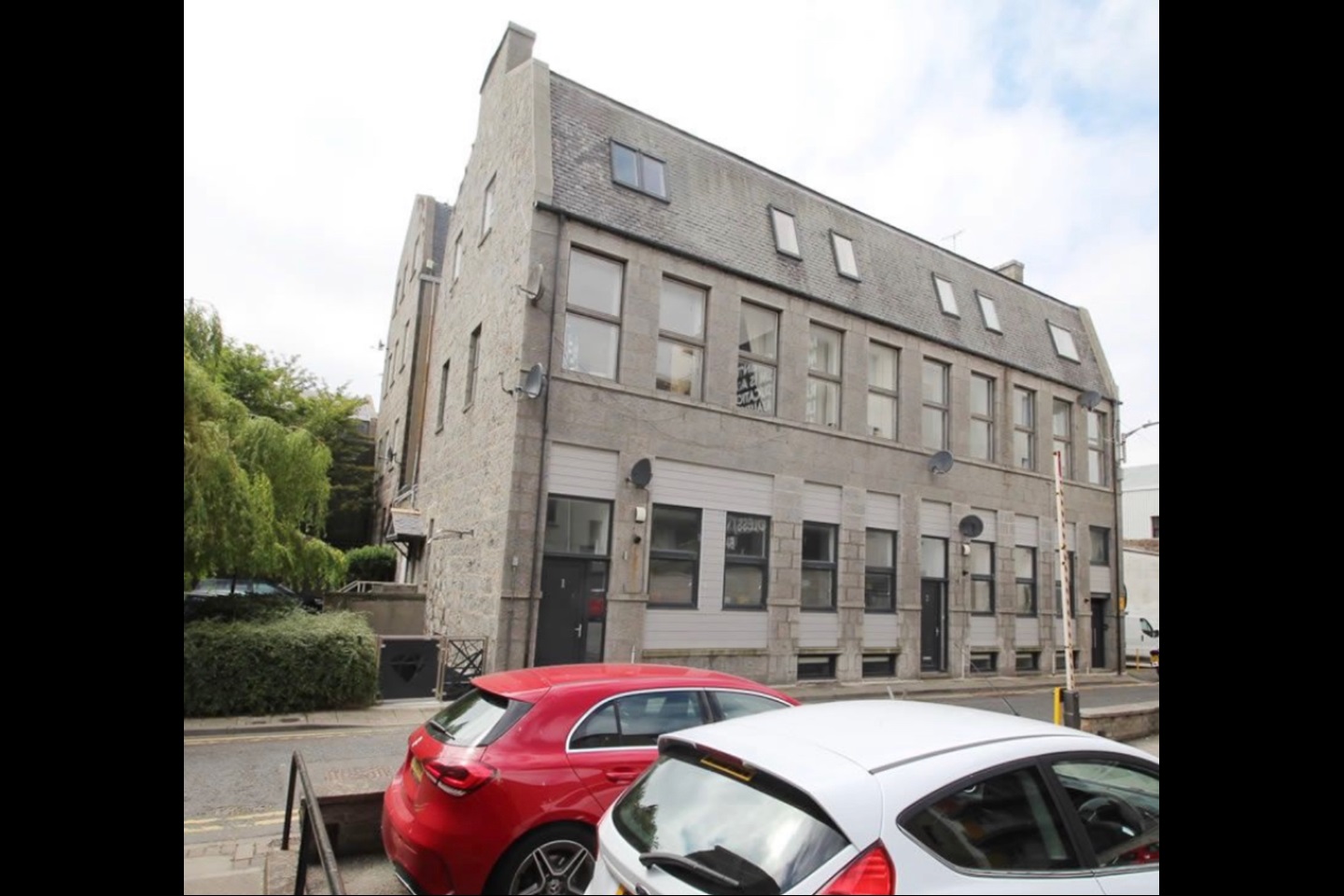 Aberdeen 3 Bed Flat, Jopps Lane, AB25 To Rent Now for £855.00 p/m