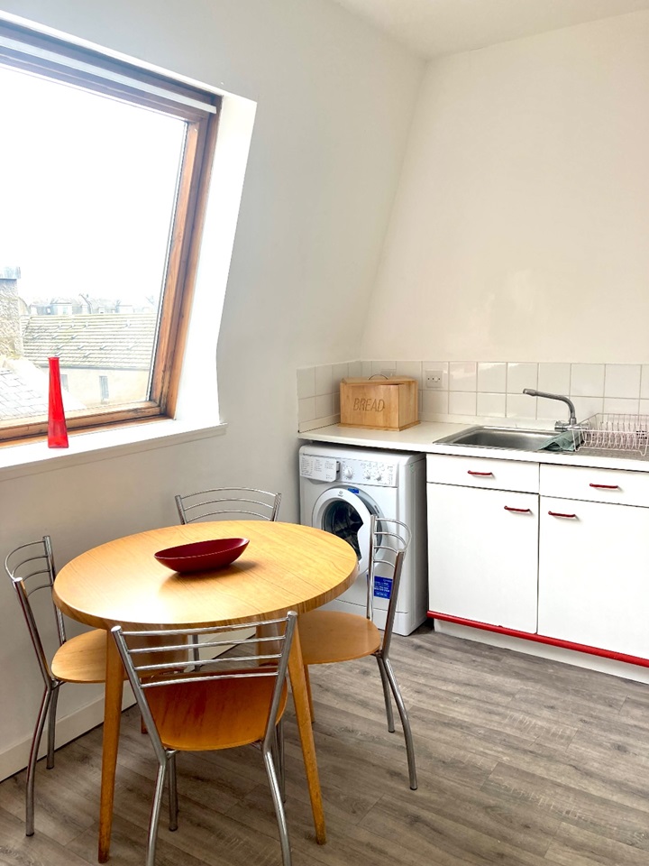 Aberdeen 3 Bed Flat, Jopps Lane, AB25 To Rent Now for £855.00 p/m